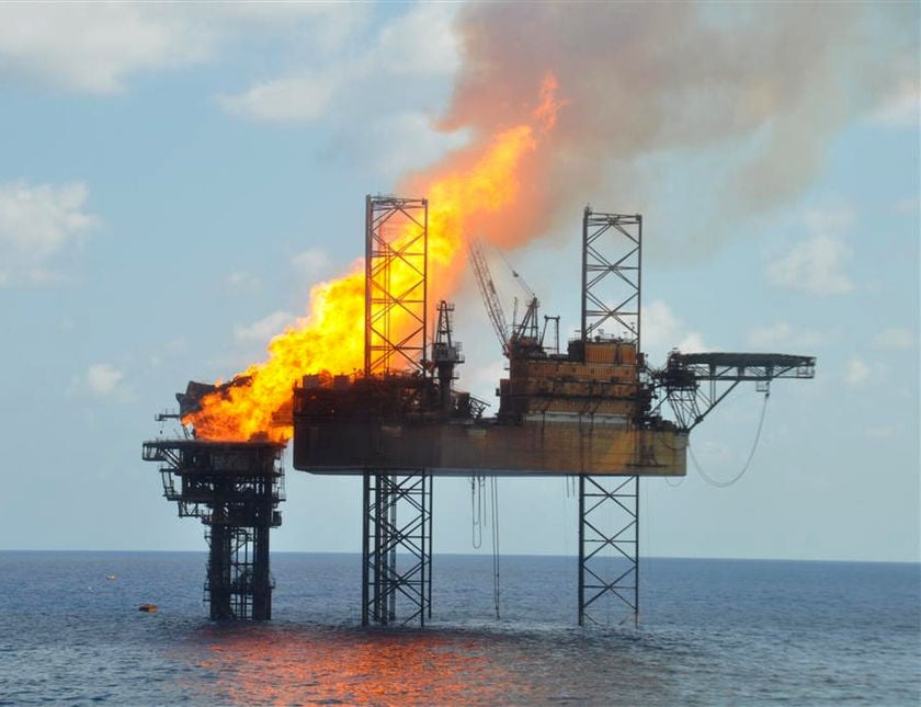 montara-oil-platform-fire---november-1-2009_4068936199_o Montara oil spill